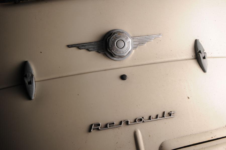  Renault 4CV Sedan 1954 года  (фото 3 из 11)